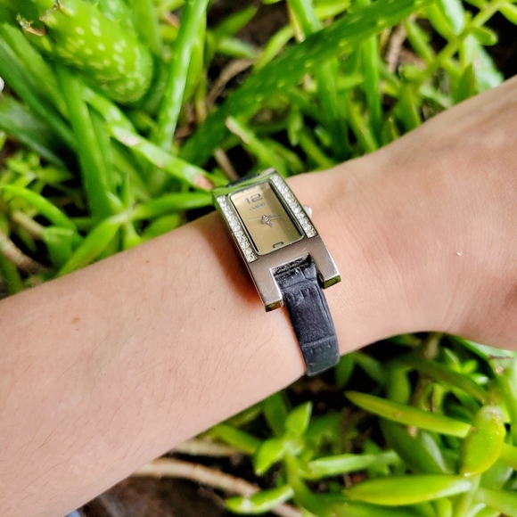 Vintage Genuine Leather Oasis Rhinestone Watch - Picture 5 of 9